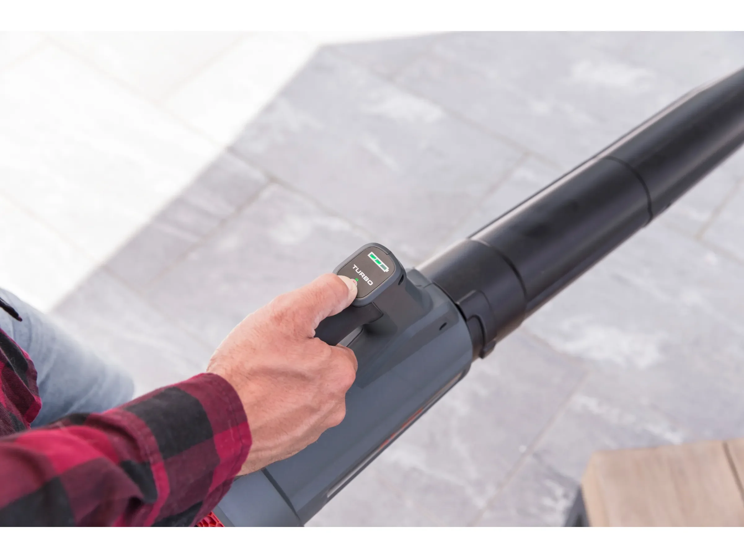 AL-KO Akku Laubbläser LB 1860 mit 18 V Akku kompatibel mit Bosch